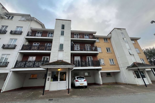 Flat 5, Block 7, Chantry Close, Abbey Wood, London SE2 9PF 4