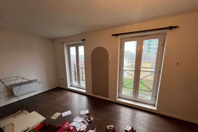 Flat 8, Block 7, Chantry Close, Abbey Wood, London SE2 9PF 3