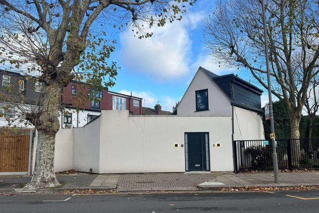 46 Upper Tooting Park, Tooting Bec, London, SW17 7SX 6