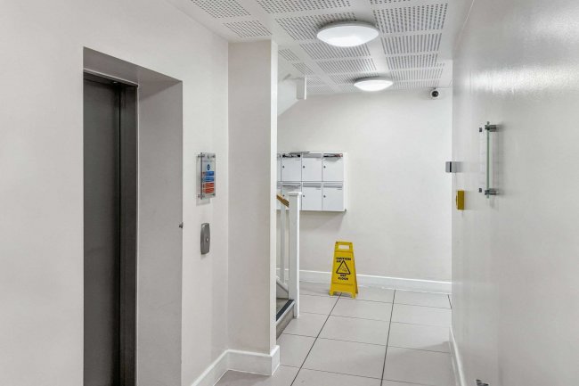 Flat 6, 250 High Street, Birmingham, West Midlands, B17 9PT 10