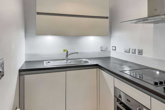 Flat 6, 250 High Street, Birmingham, West Midlands, B17 9PT 10