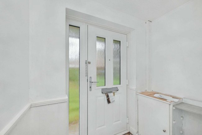 24 Milton Dene, Hemel Hempstead, HP2 7PE 5