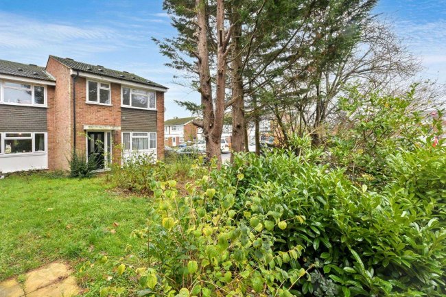 24 Milton Dene, Hemel Hempstead, HP2 7PE 5