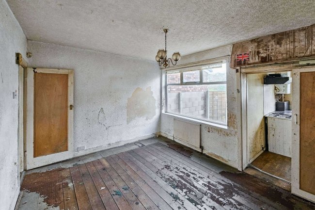 55 Conway Road, Davyhulme, Trafford, Manchester, M41 0TF 5