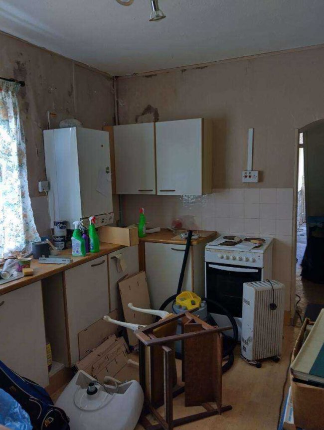 36 Tirycoed Road, Glanamman, Ammanford, Carmarthenshire, SA18 2YE 4