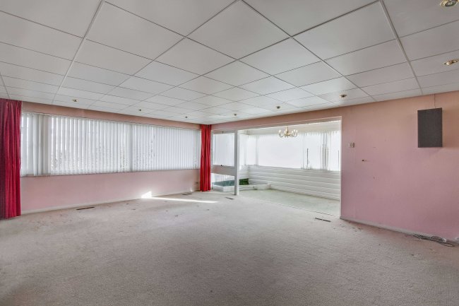 53 The Bowls, Chigwell, Essex, IG7 6ND 7