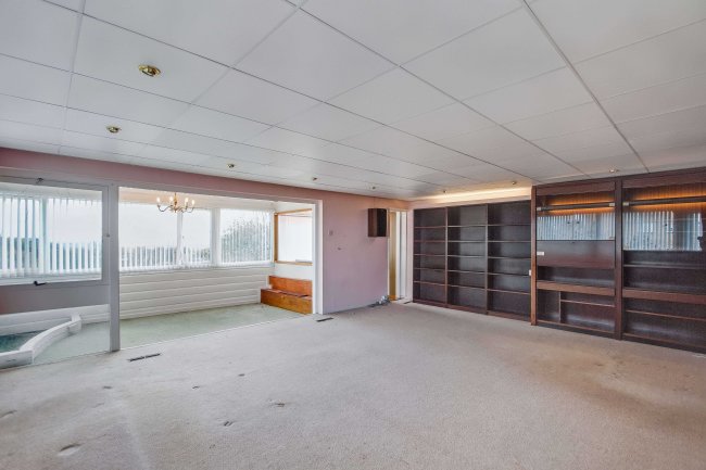 53 The Bowls, Chigwell, Essex, IG7 6ND 7