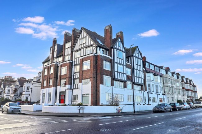 Flat 7, Florence Court, Eastern Esplanade, Cliftonville, Margate, Kent, CT9 2JD 3
