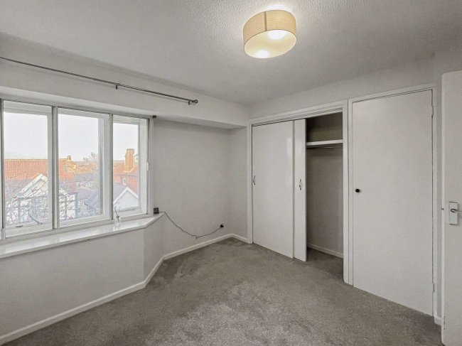 8 Osborne Place, Sutton, Surrey, SM1 4RJ 7