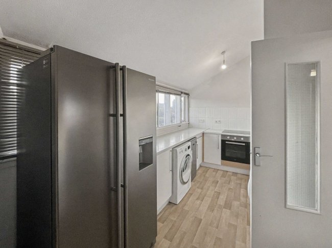 8 Osborne Place, Sutton, Surrey, SM1 4RJ 7