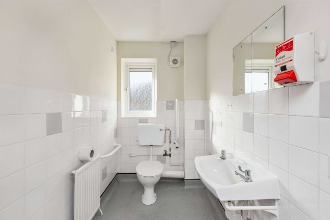 4 Woodhouse Court, Stantonbury, Milton Keynes MK14 6GB 6