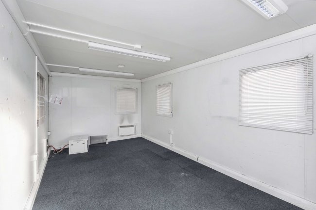 4 Woodhouse Court, Stantonbury, Milton Keynes MK14 6GB 6