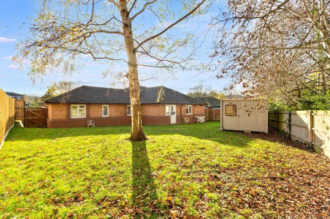 4 Woodhouse Court, Stantonbury, Milton Keynes MK14 6GB 6