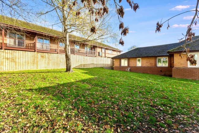 4 Woodhouse Court, Stantonbury, Milton Keynes MK14 6GB 6