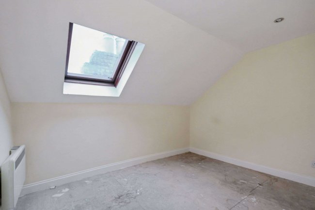 Top Floor Left, 34 Atholl Street, Perth, Perthshire, PH1 5NP 8