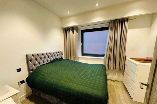 Flat 14, 5 Bath Road, Slough, Berkshire, SL1 3FX 1