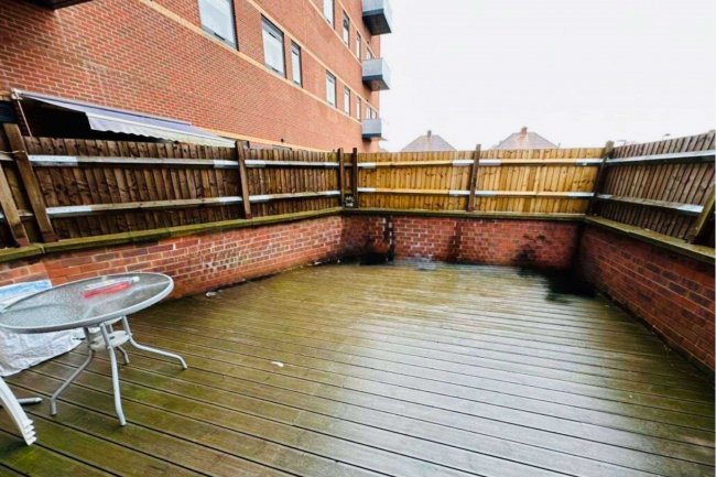 Flat 14, 5 Bath Road, Slough, Berkshire, SL1 3FX 1