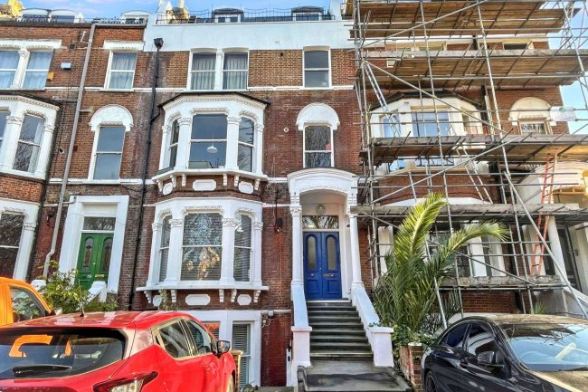 Third Floor Flat, 81 Brixton Hill, London SW2 1JE 10