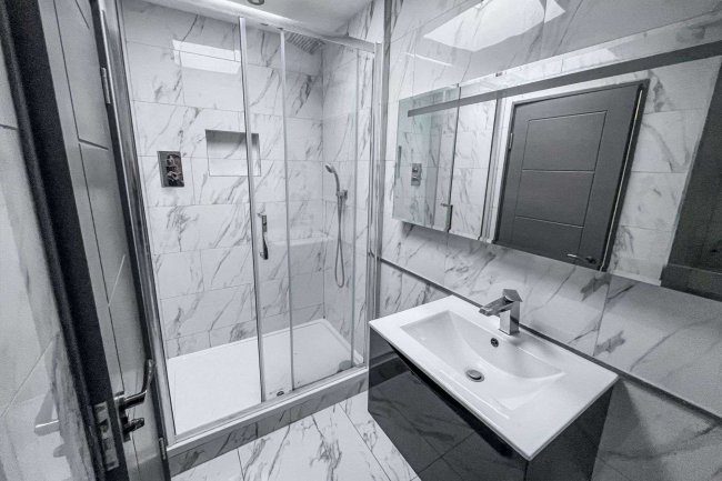 Third Floor Flat, 81 Brixton Hill, London SW2 1JE 10