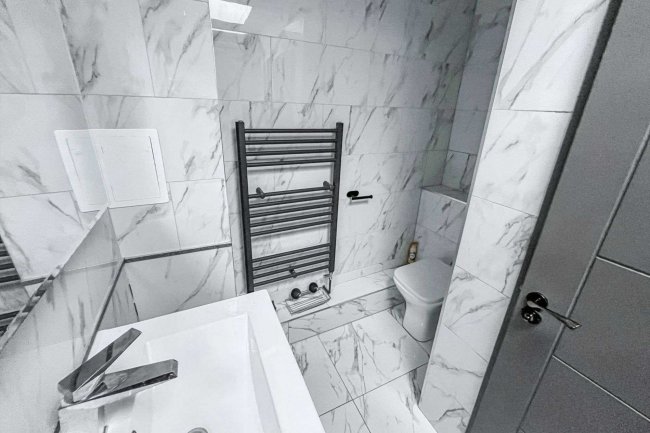 Third Floor Flat, 81 Brixton Hill, London SW2 1JE 10