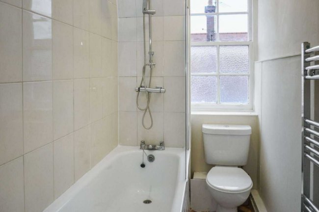 Flat 10 Block A, Peabody Estate, Fulham Palace Road, London W6 9PG 6