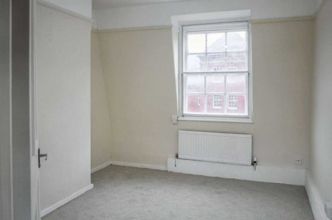 Flat 10 Block A, Peabody Estate, Fulham Palace Road, London W6 9PG 6