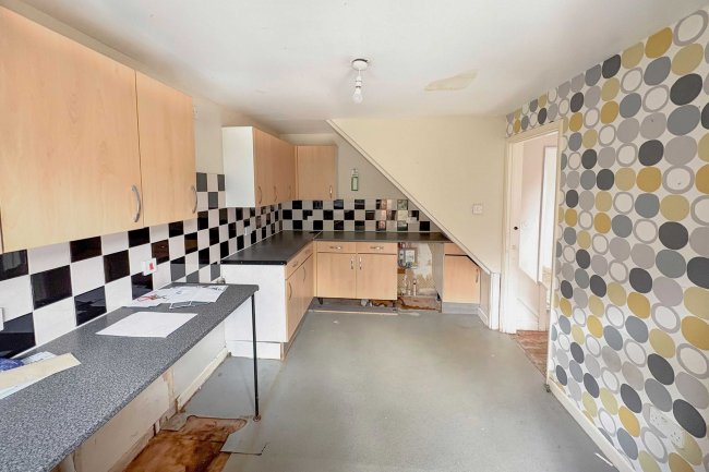 77 Crispin Way, Kingswood, Bristol, BS15 4SH 6