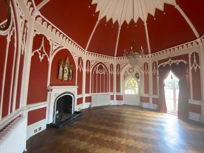 The Priory, Church Road, Old Windsor, Berkshire, SL4 2JW 5