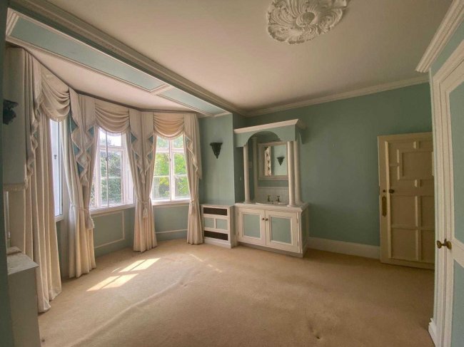 The Priory, Church Road, Old Windsor, Berkshire, SL4 2JW 5