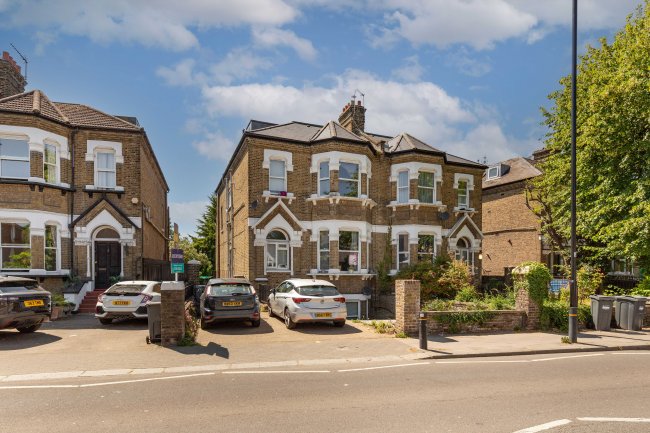 6A Boston Manor Road, Brentford, TW8 8DL 1