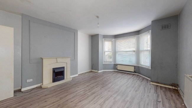 6A Boston Manor Road, Brentford, TW8 8DL 1