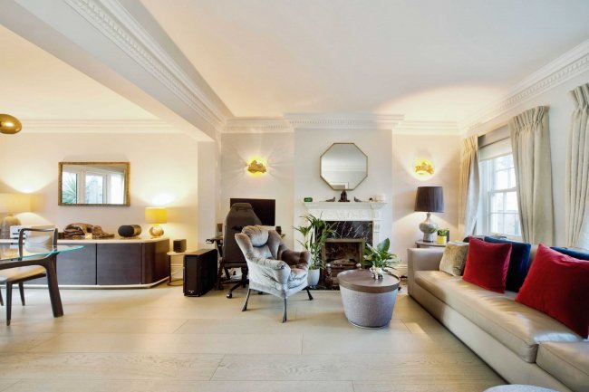 11 Squires Mount, Hampstead, London, NW3 1ED 3