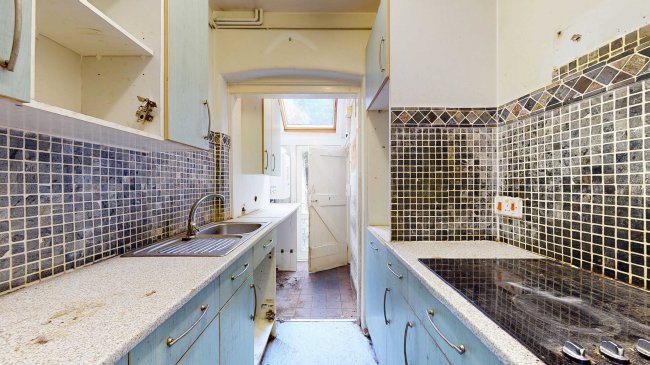 134 Peabody Cottages, Rosendale Road, Herne Hill, London, SE24 9DR 1