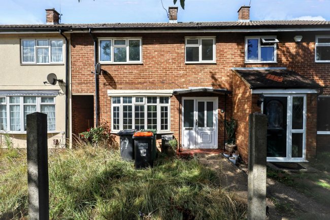 177 Tithe Farm Road, Houghton Regis, Dunstable, Bedfordshire, LU5 5JF 5