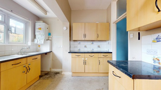 9 Arragon Gardens, Streatham, London, SW16 5LY 7