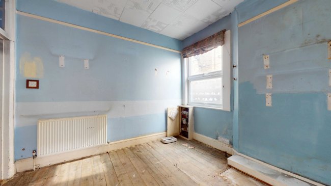 9 Arragon Gardens, Streatham, London, SW16 5LY 7