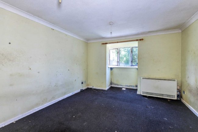 75 Gaddesden Crescent, Wavendon Gate, Milton Keynes, Buckinghamshire, MK7 7SB 8