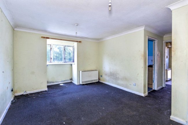 75 Gaddesden Crescent, Wavendon Gate, Milton Keynes, Buckinghamshire, MK7 7SB 8