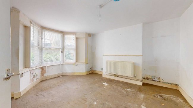 Flat A, 41 Alvington Crescent, Hackney, London, E8 2NN 8