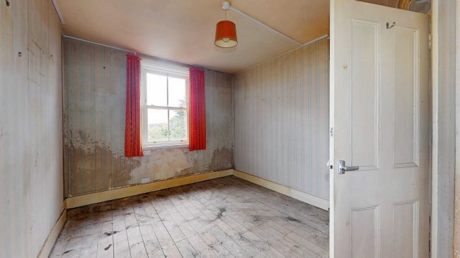 55 Greyhound Mansions, Barons Court, London, W6 8NY 5