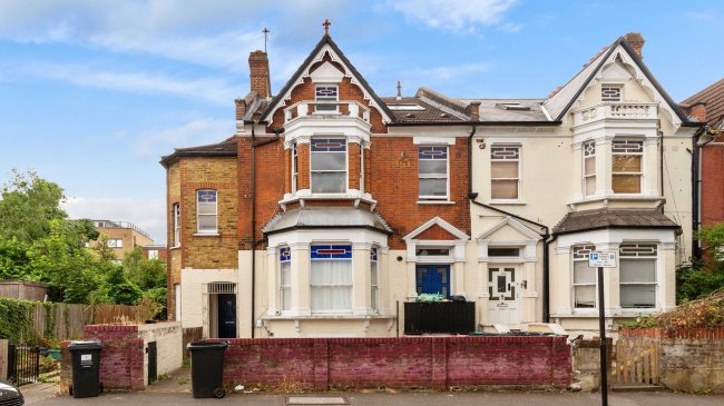 Flat C, 1 Linthorpe Road, Stamford Hill, London, N16 5RE 10