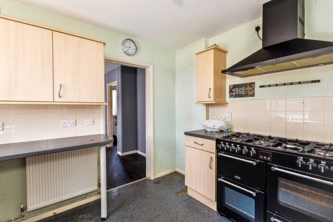 24 Snow Hill, Maulden, Bedford, MK45 2BW 2