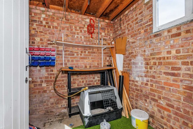 24 Snow Hill, Maulden, Bedford, MK45 2BW 2