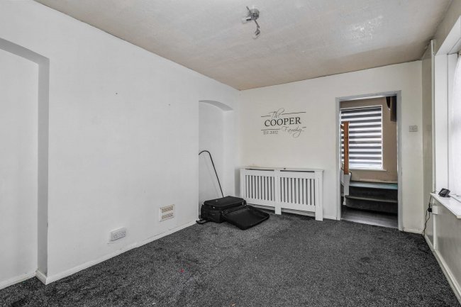 24 Snow Hill, Maulden, Bedford, MK45 2BW 2