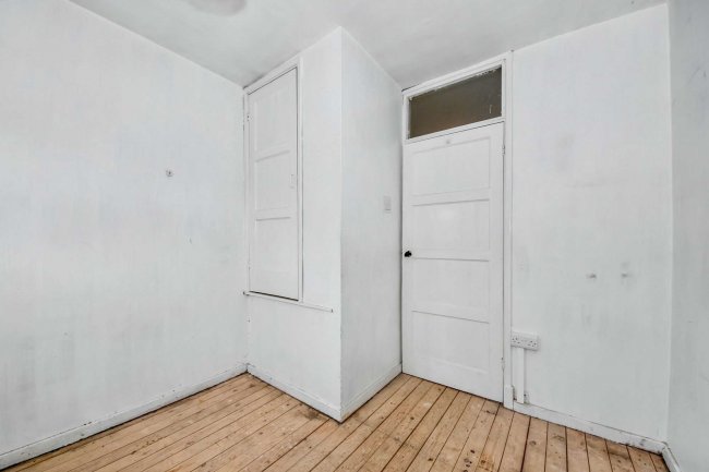 79 Darwin Road, Walsall WS2 7EP 1