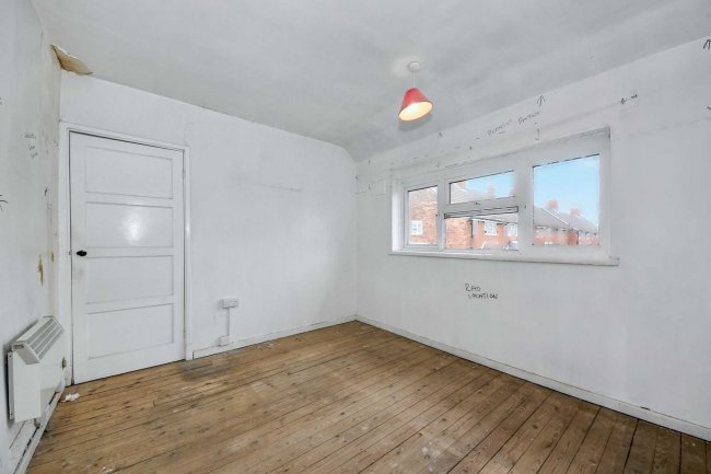 79 Darwin Road, Walsall WS2 7EP 1