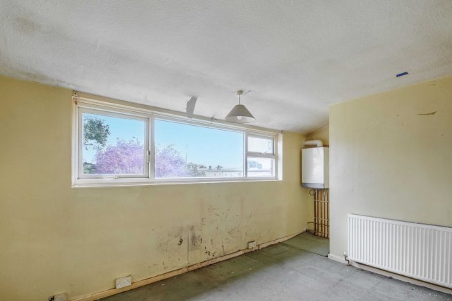 54 The Willows, Stevenage, Hertfordshire, SG2 8AP 3