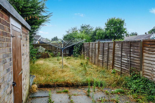 54 The Willows, Stevenage, Hertfordshire, SG2 8AP 3