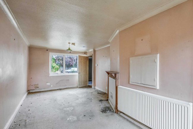 54 The Willows, Stevenage, Hertfordshire, SG2 8AP 3