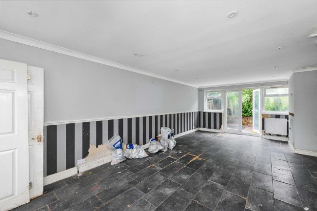 14 Westmeade Close, Cheshunt, Waltham Cross, EN7 6JP 3